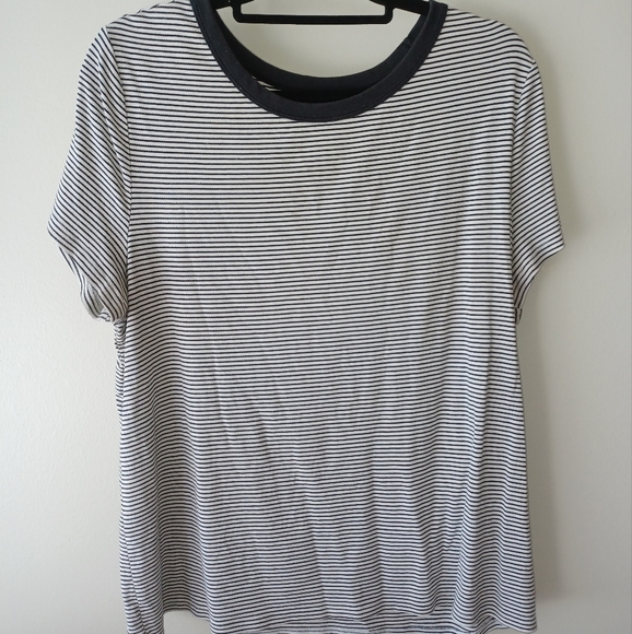 Old Navy Striped shirt with ribbing black and white Size XXL - Picture 3 of 14